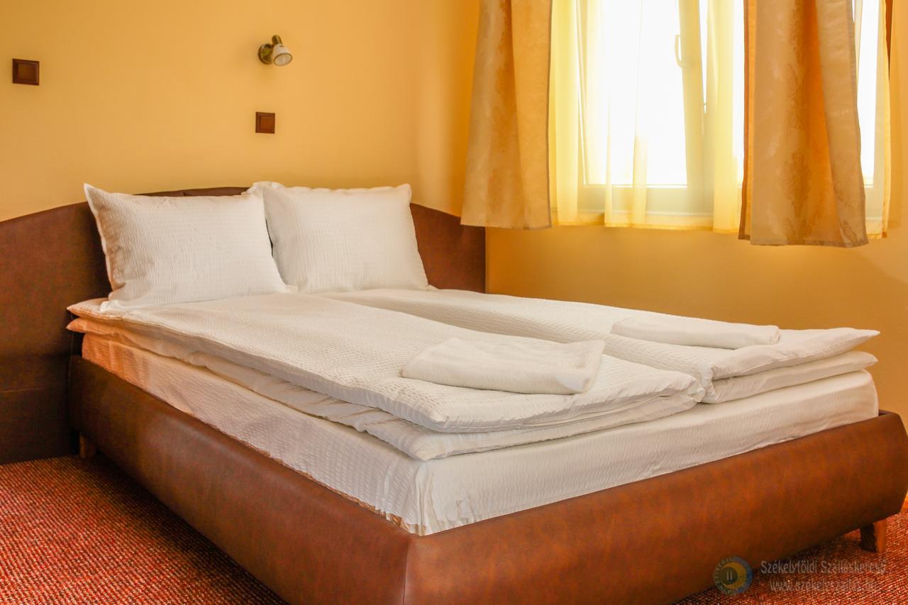 Apartamente Mano Apartmanok Praid Zewnętrze zdjęcie