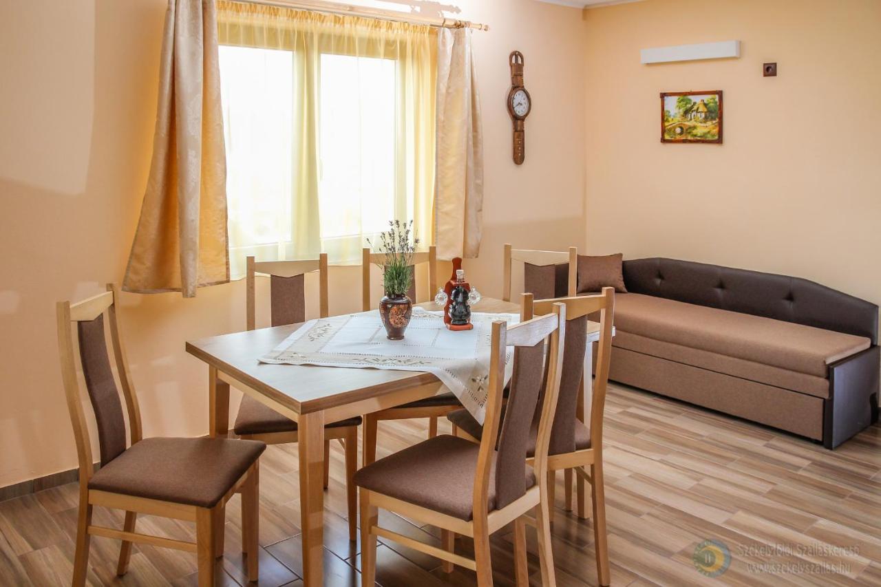 Apartamente Mano Apartmanok Praid Zewnętrze zdjęcie